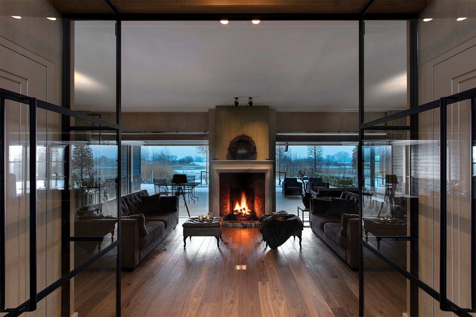 woonkamer met sfeerhaard