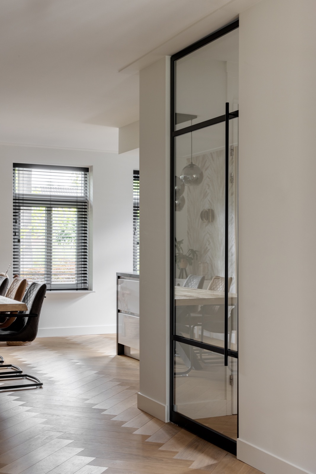 interieur met luxe binnendeur