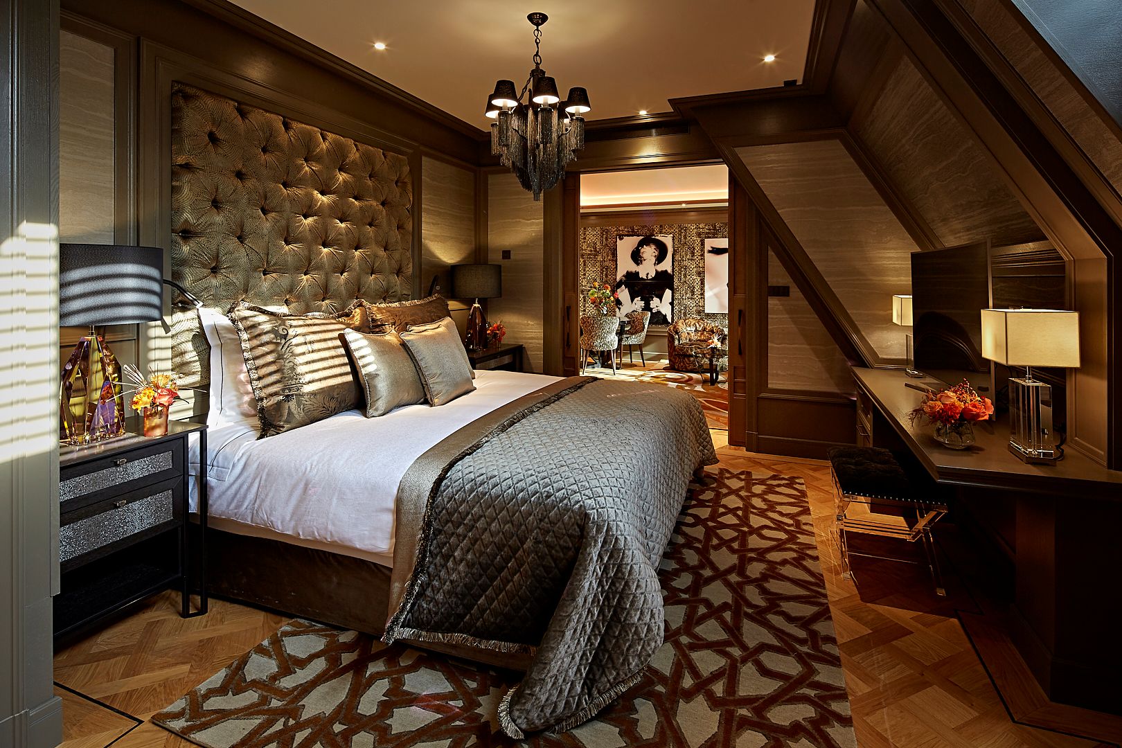slaapkamer met luxe vloerkleed