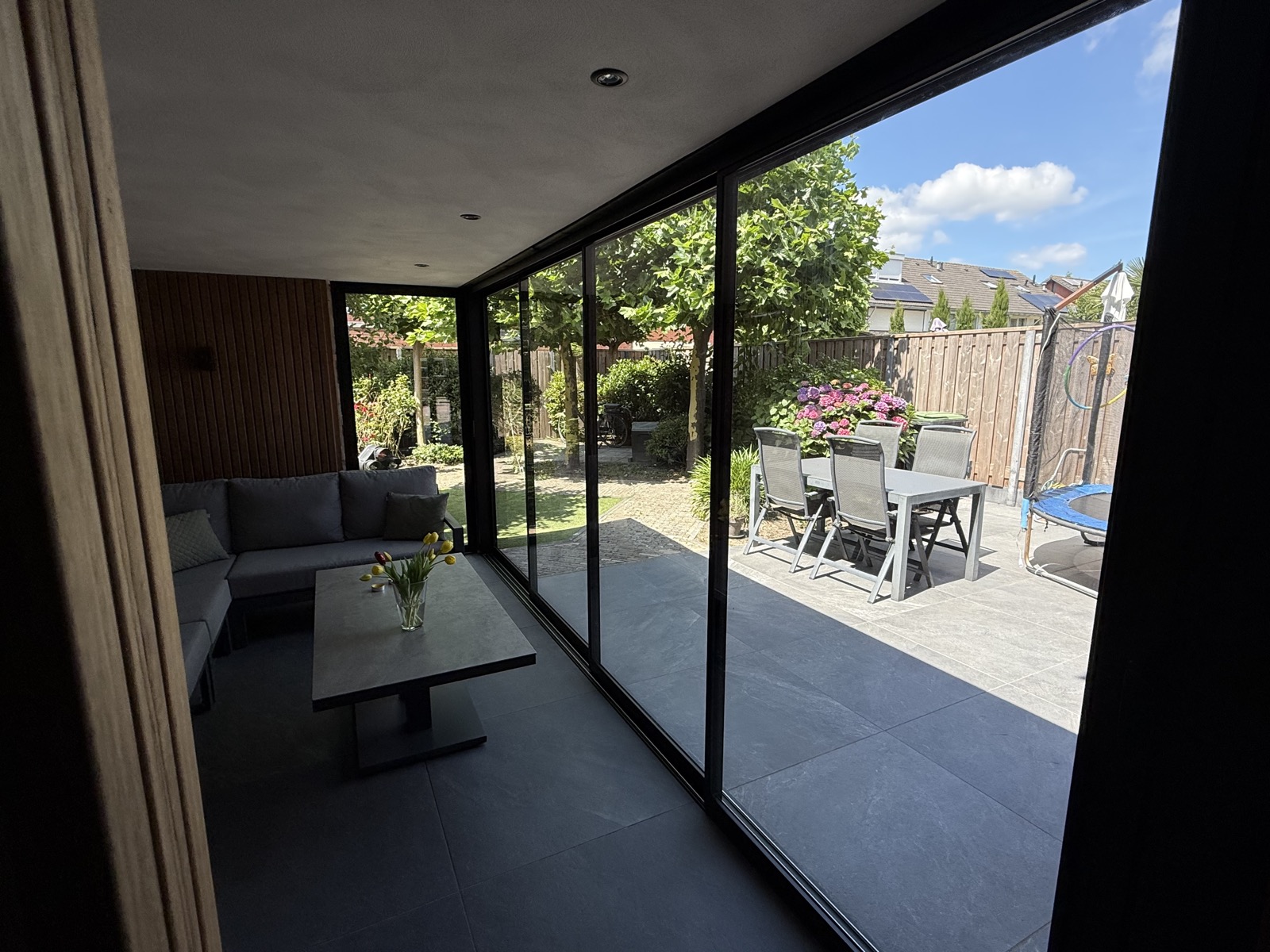 design schuifwanden bij tuinkamer