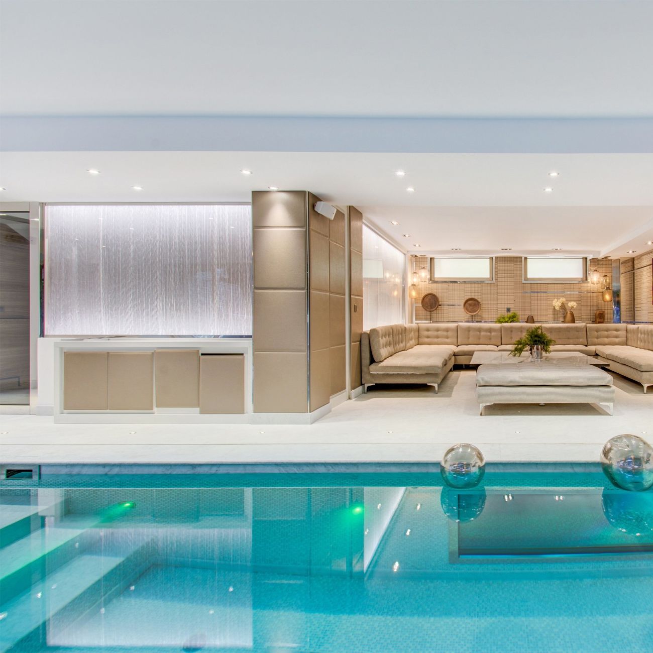designwanden poolhouse