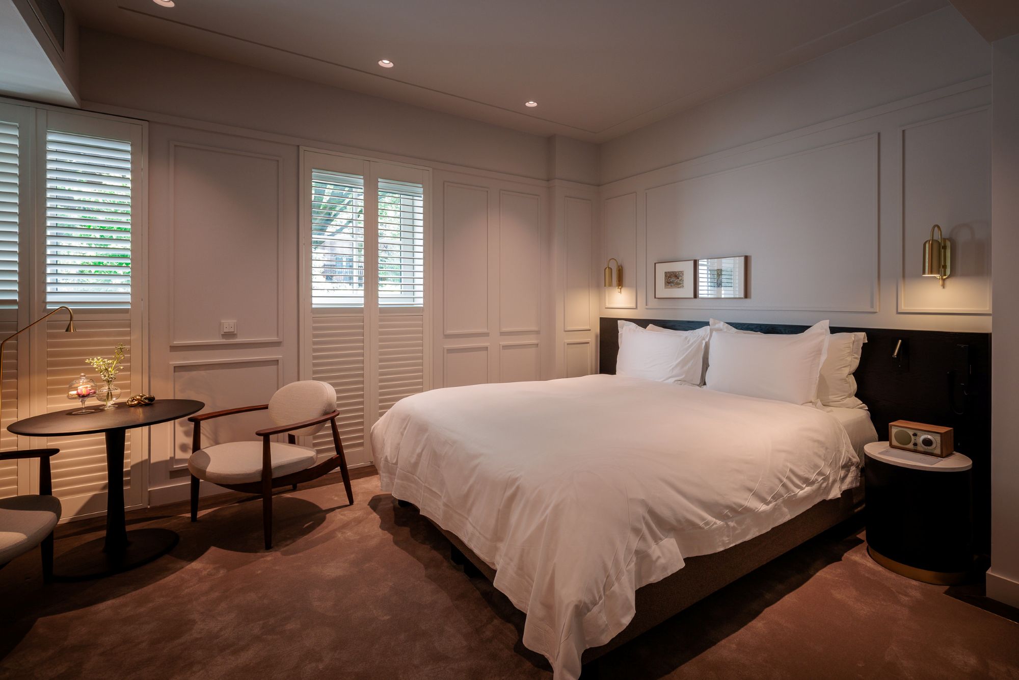 slaapkamer met shutters