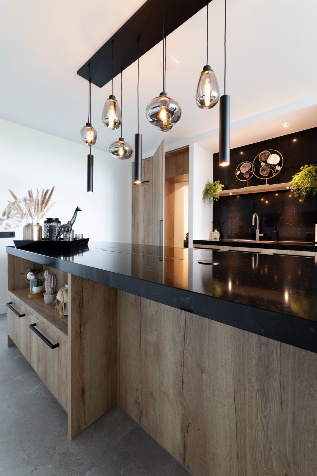 eiken keuken met kookeiland