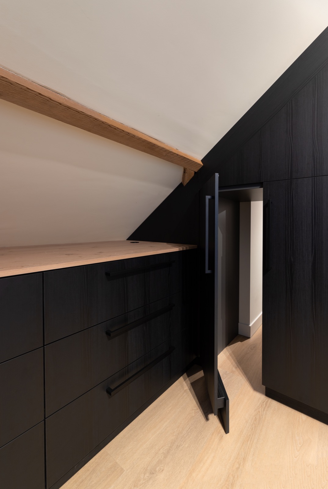 dressing met maatwerk interieur