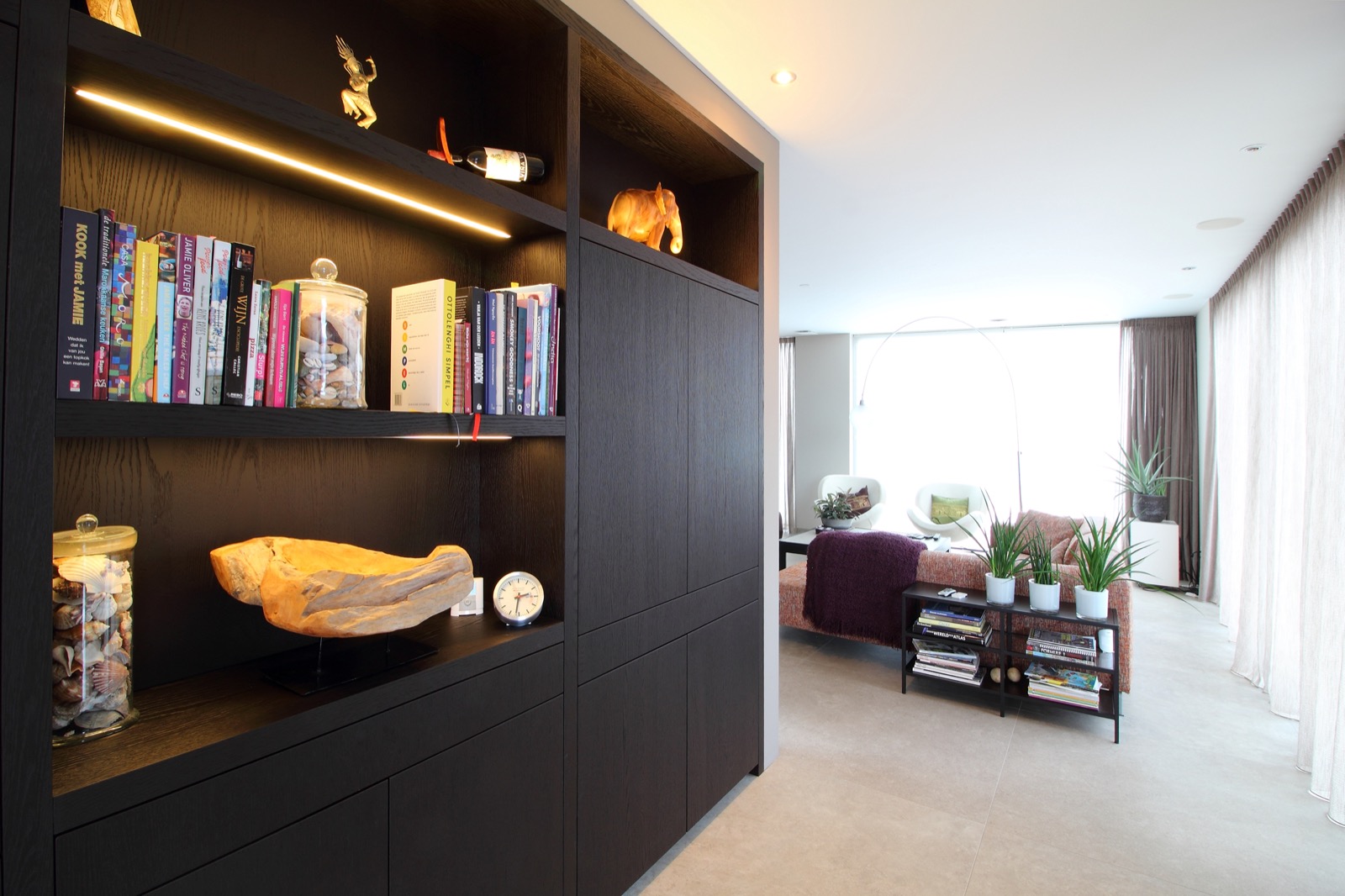 wandmeubel met open vakken