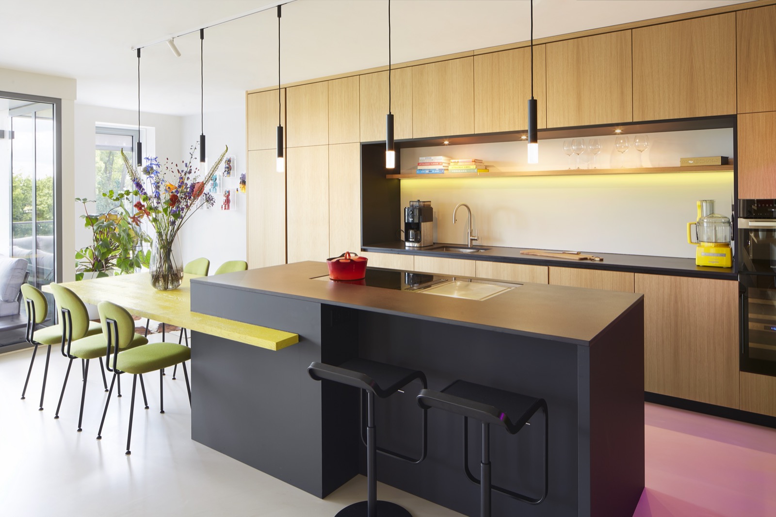 luxe keuken met ledverlichting