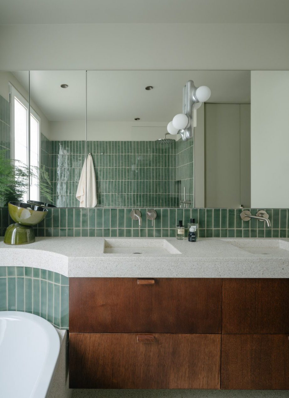 badkamer met luxe wandafwerking