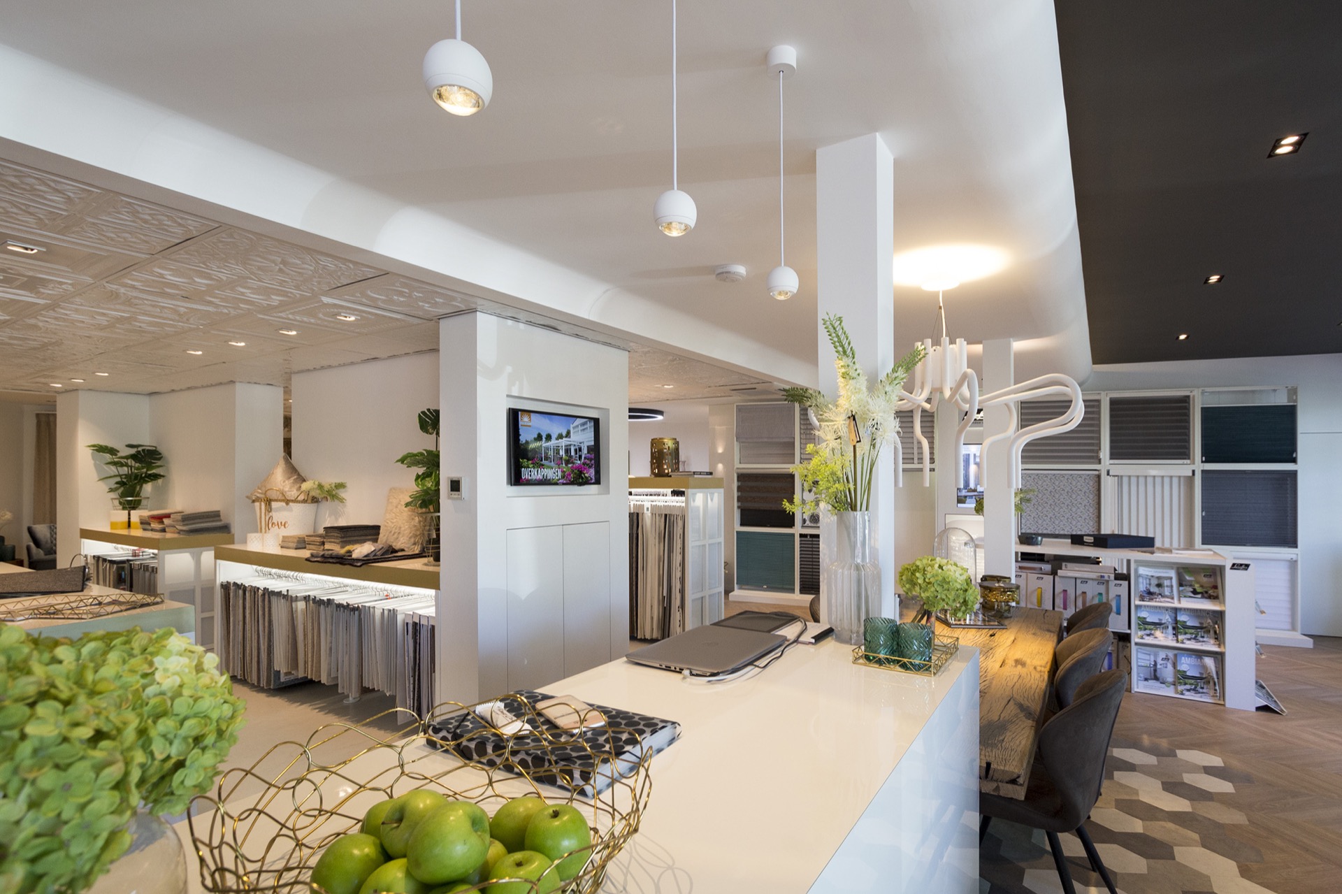 studio met luxe verlichting