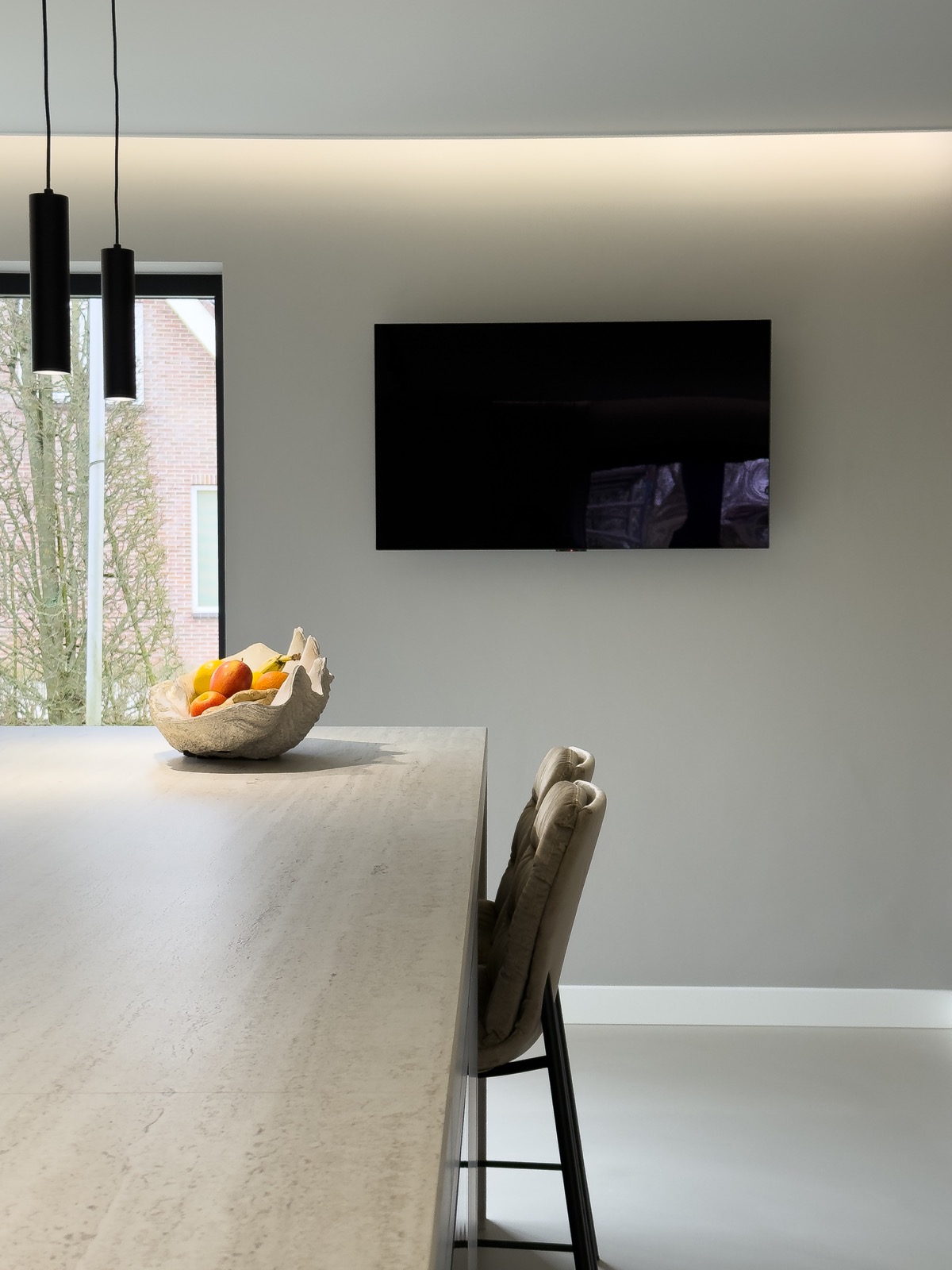 keuken inrichting met tafel