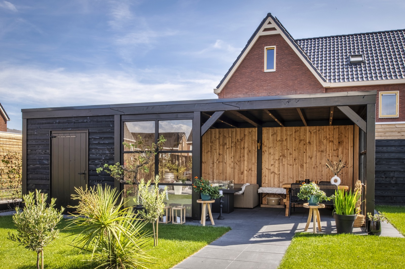 luxe buitenverblijf met berging