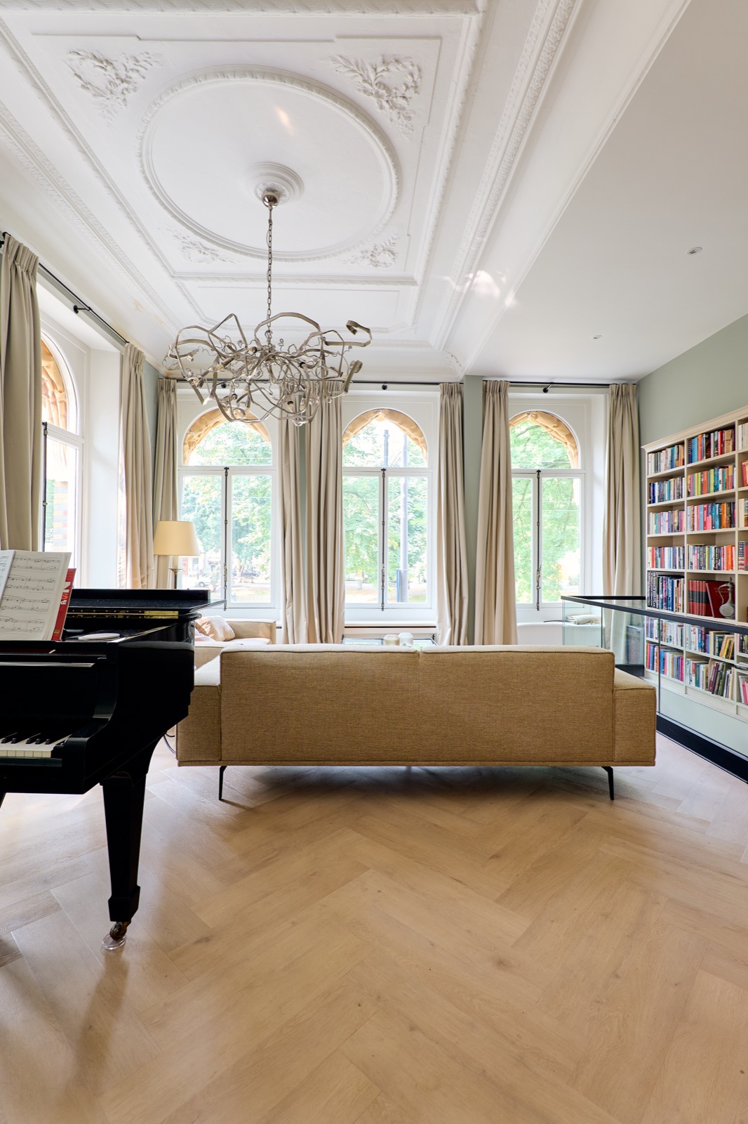 woonkamer met luxe meubels