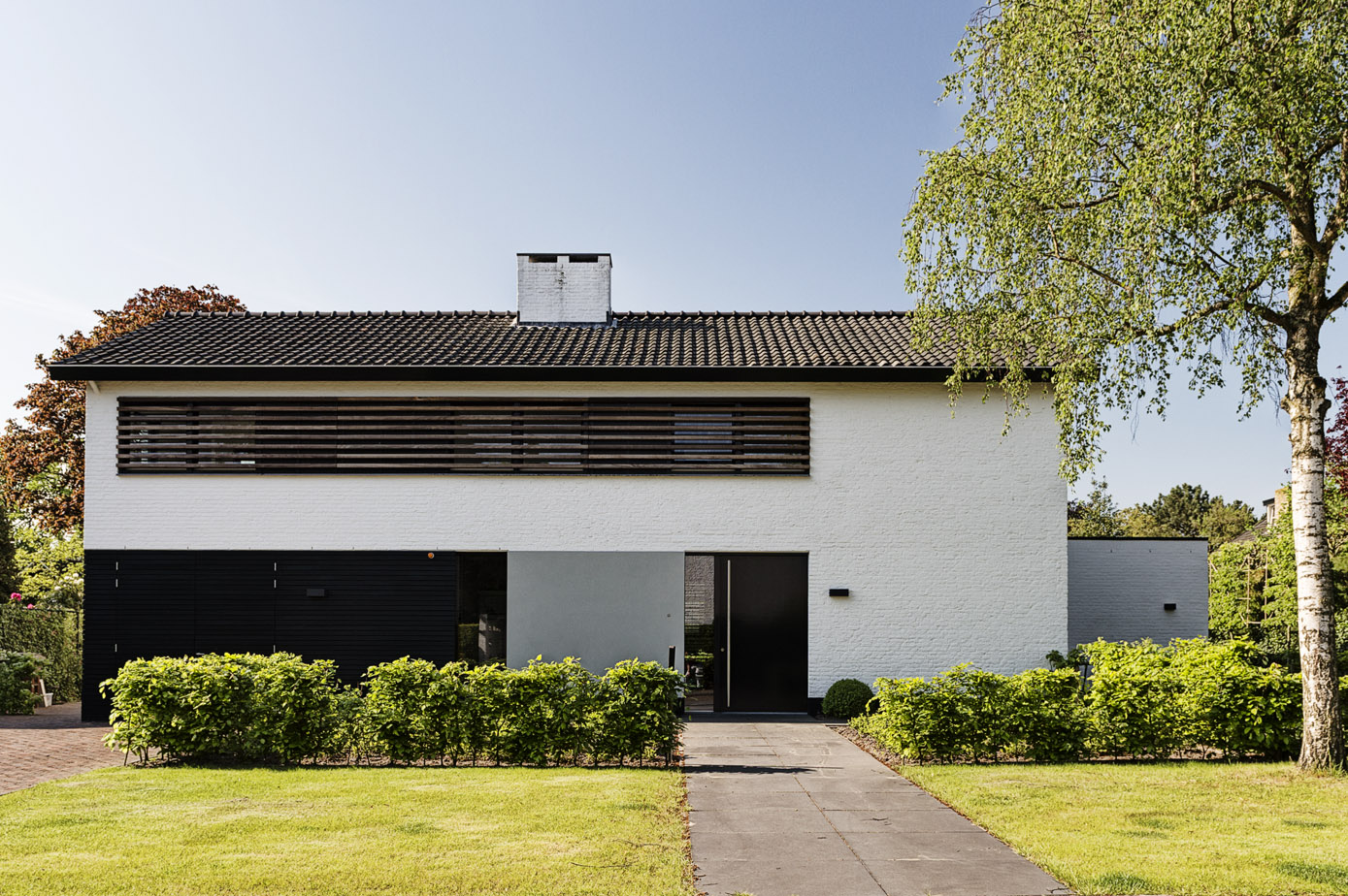 voorzijde exterieur villa