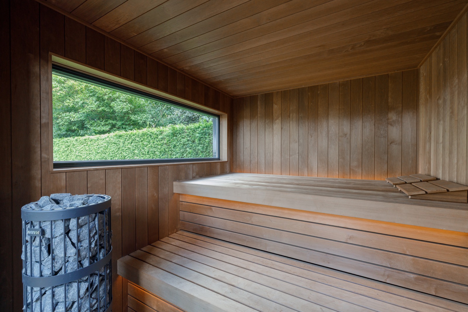 tuin met luxe sauna