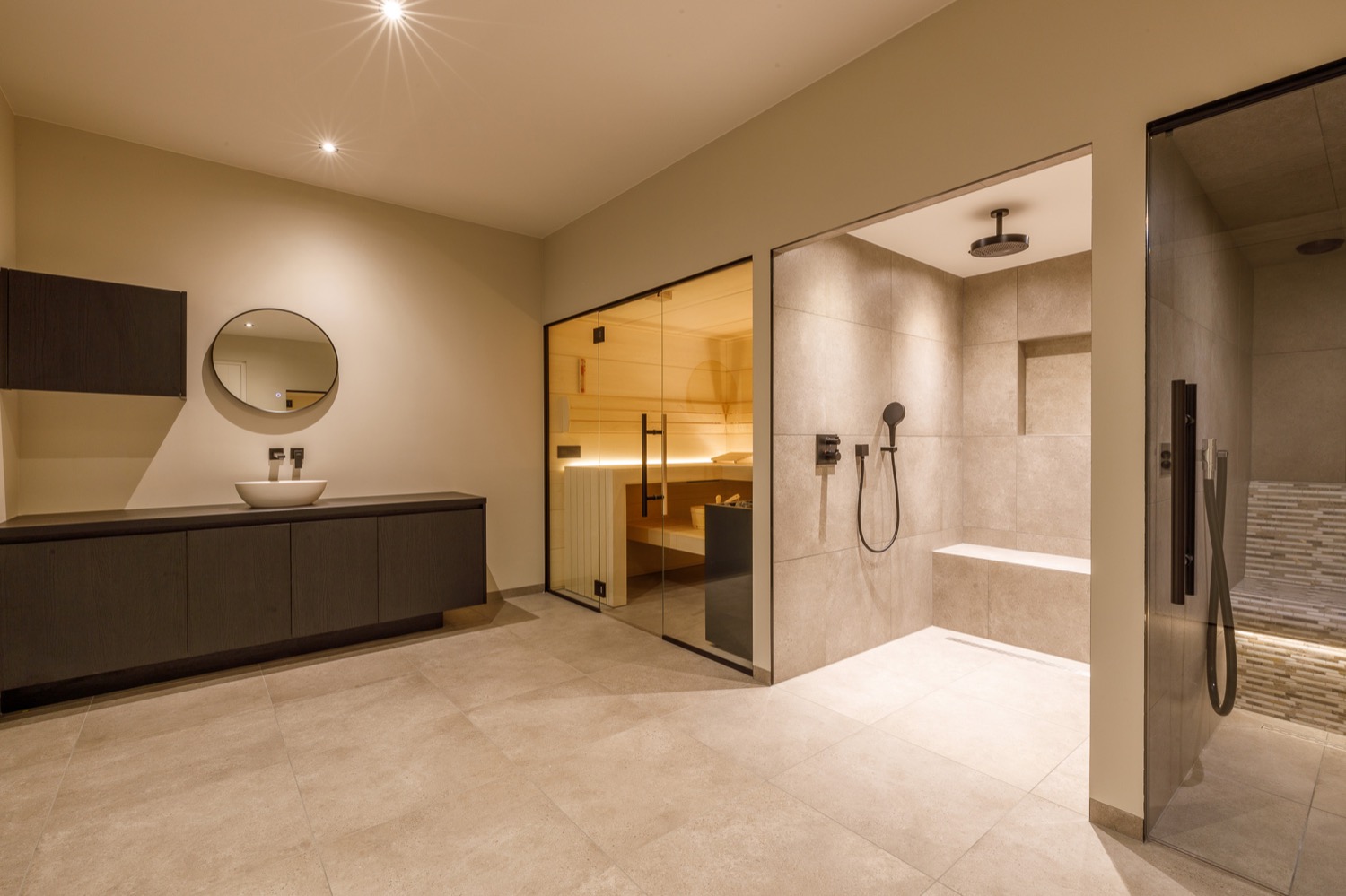 luxe sauna