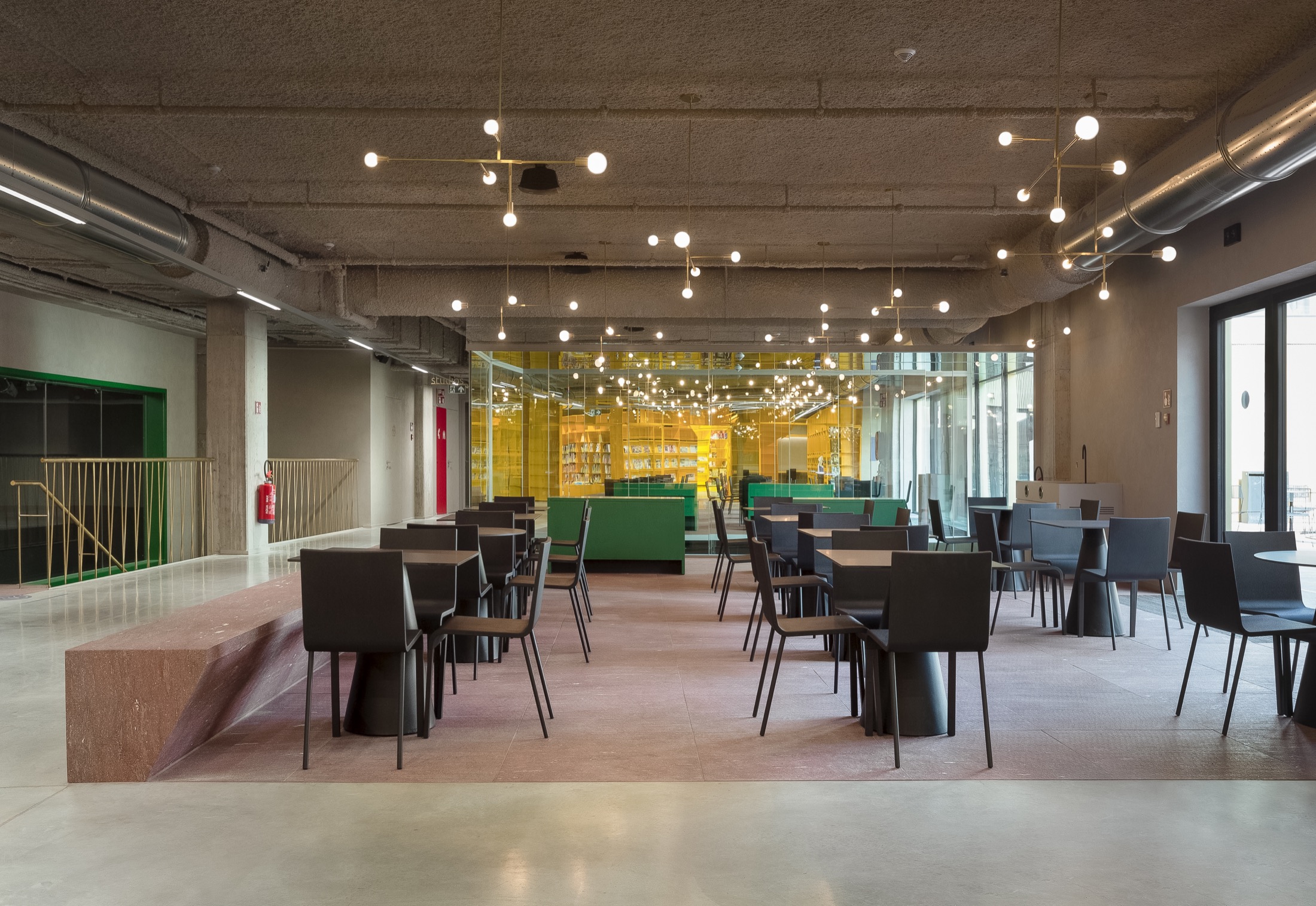 luxe kantoorinrichting op maat