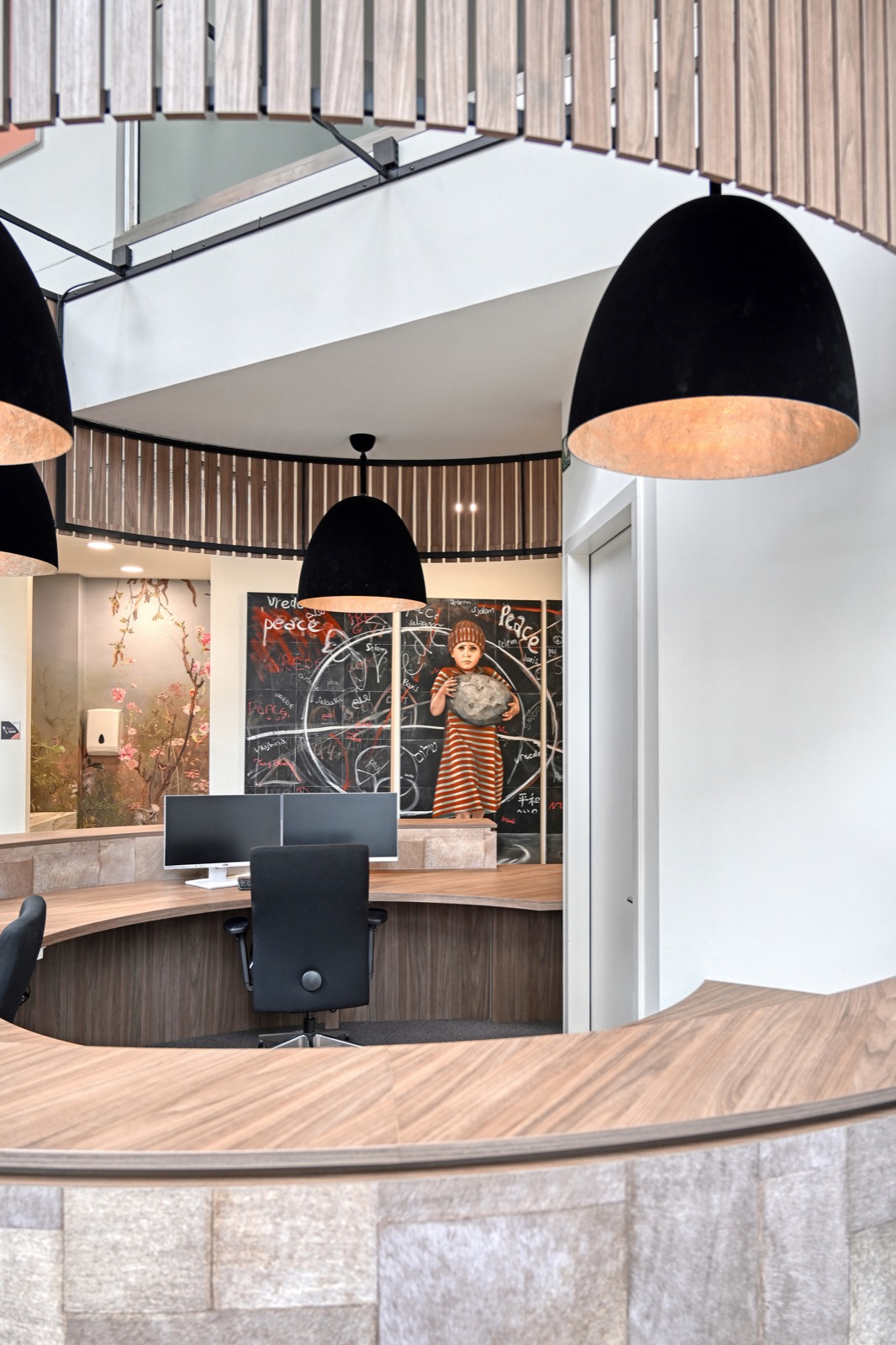 maatwerk balie met verlichting