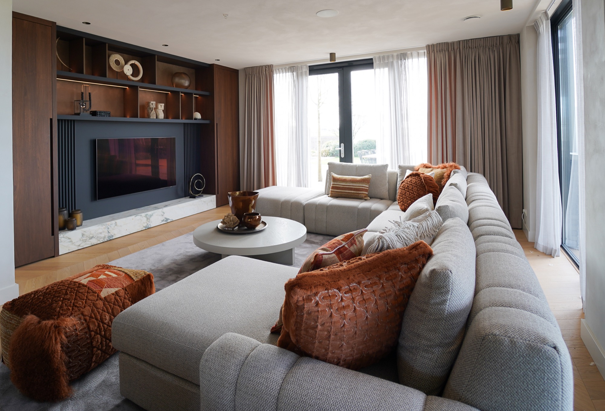 woonkamer inrichting met luxe meubels