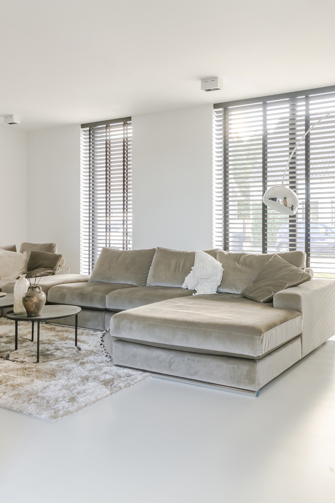 exclusief interieur met gietvloe