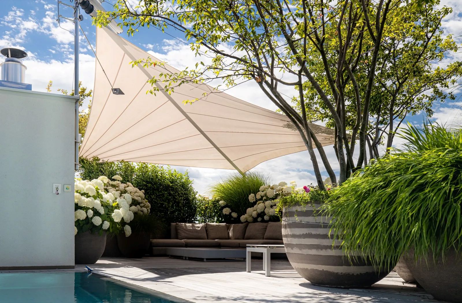 luxe zonnezeil op dakterras