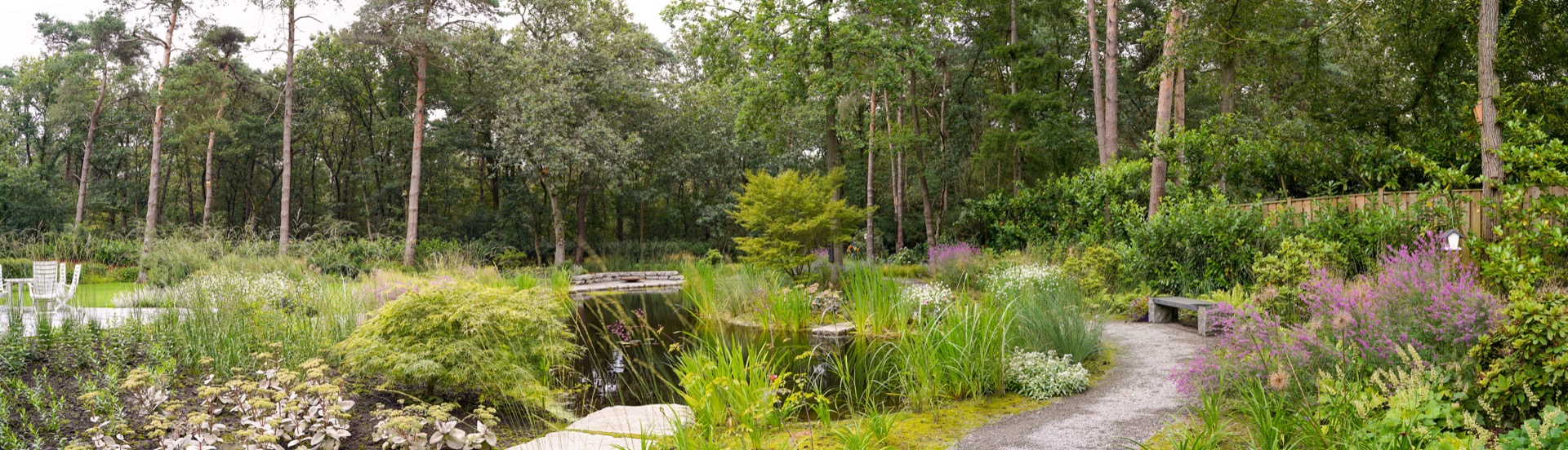 Border met vijver
