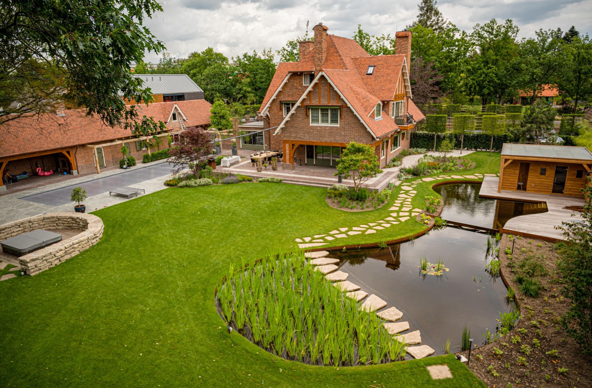 luxe klassieke villatuin