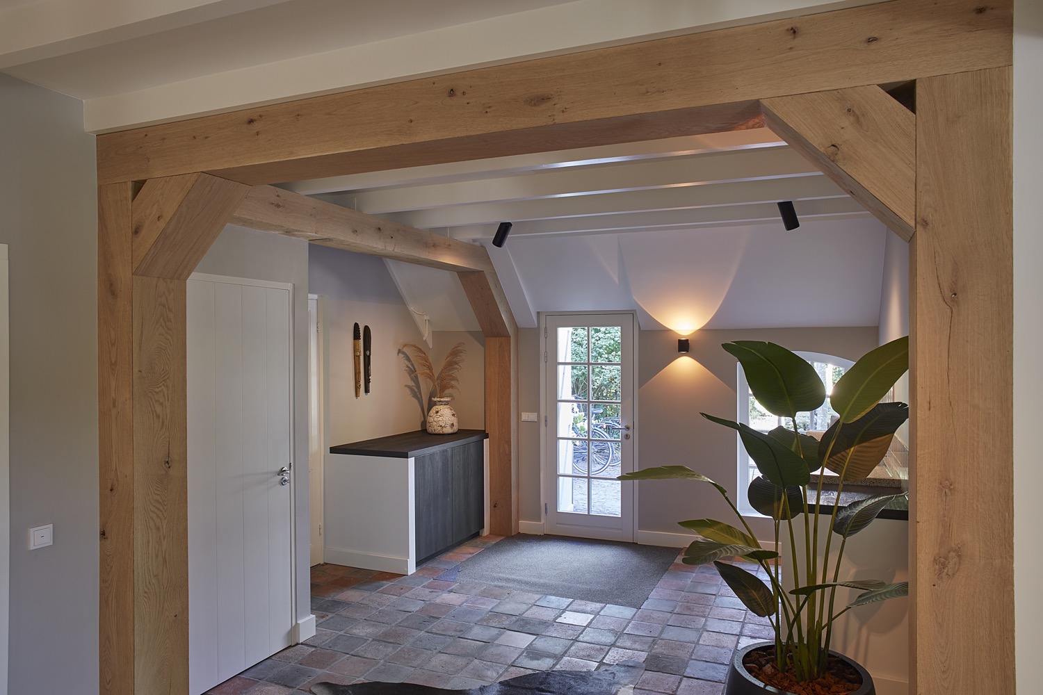 houten balken in interieur