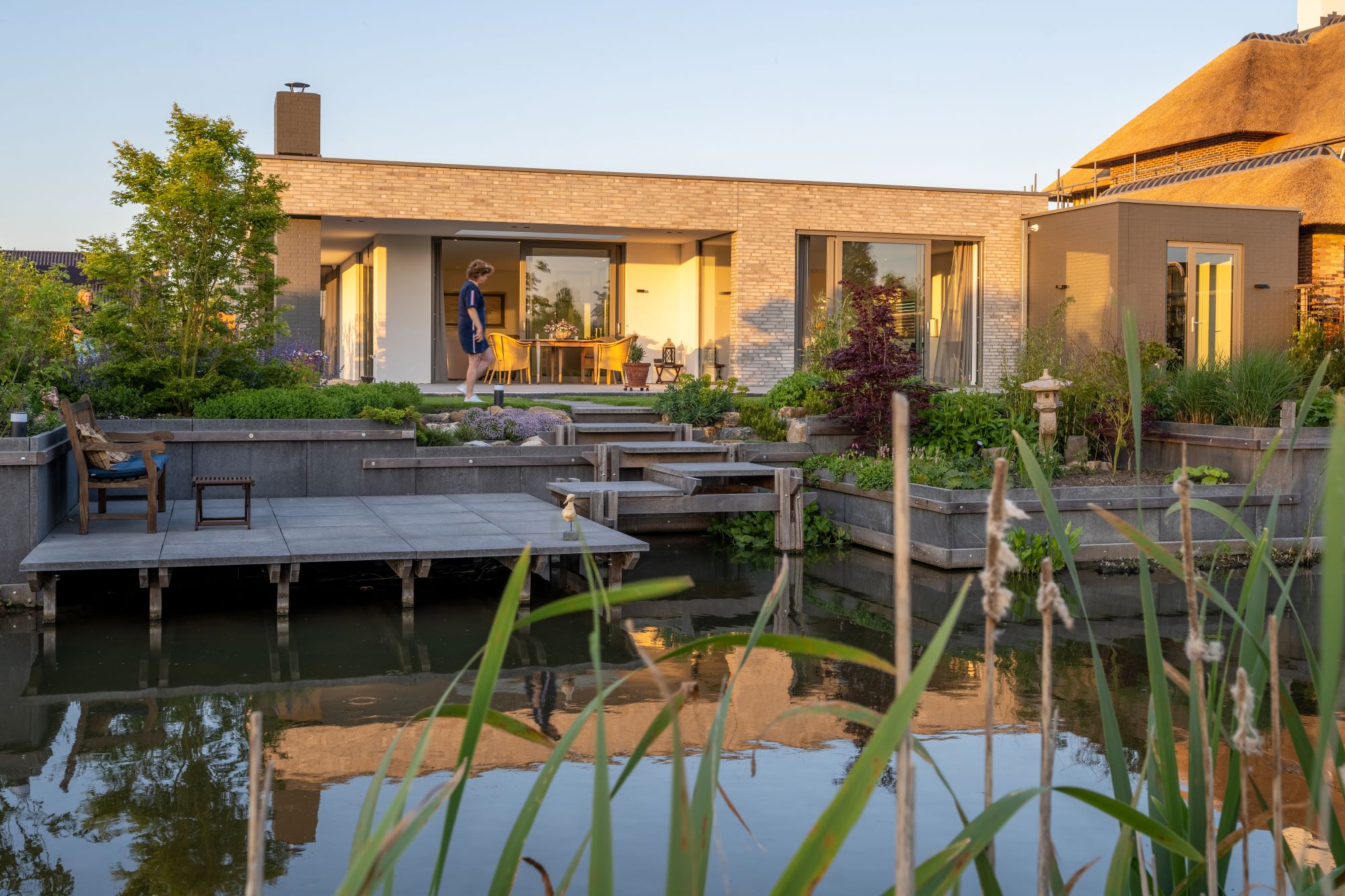 bungalow aan het water