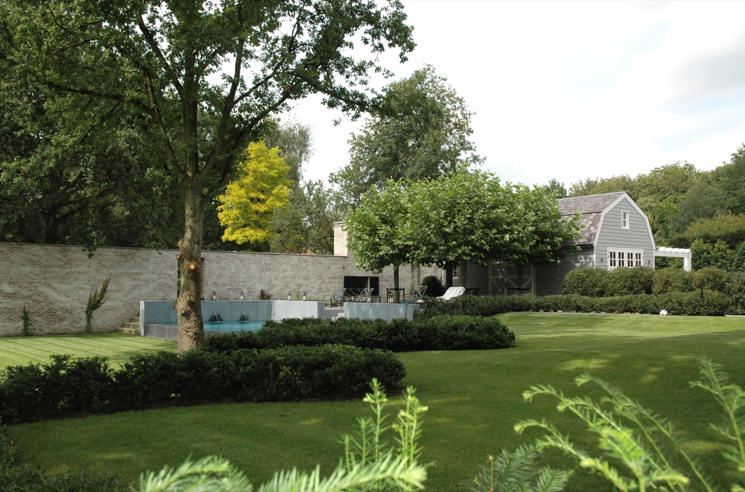 gazon in villa tuin