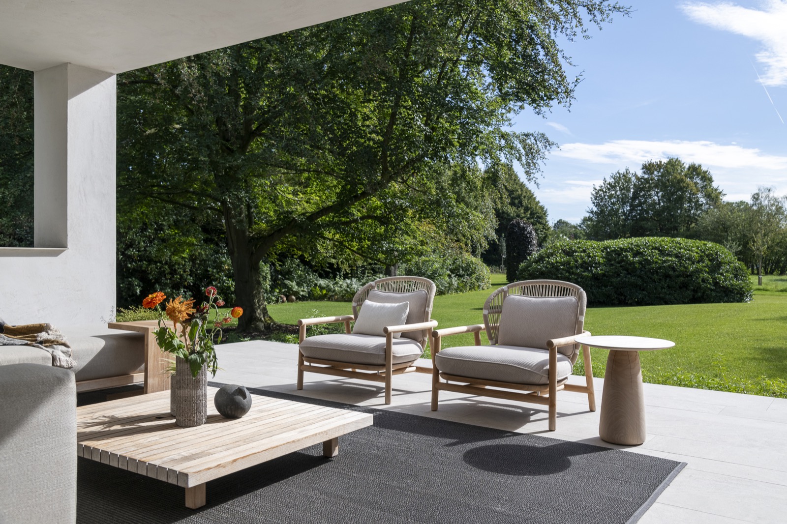 exclusieve tuin met terras