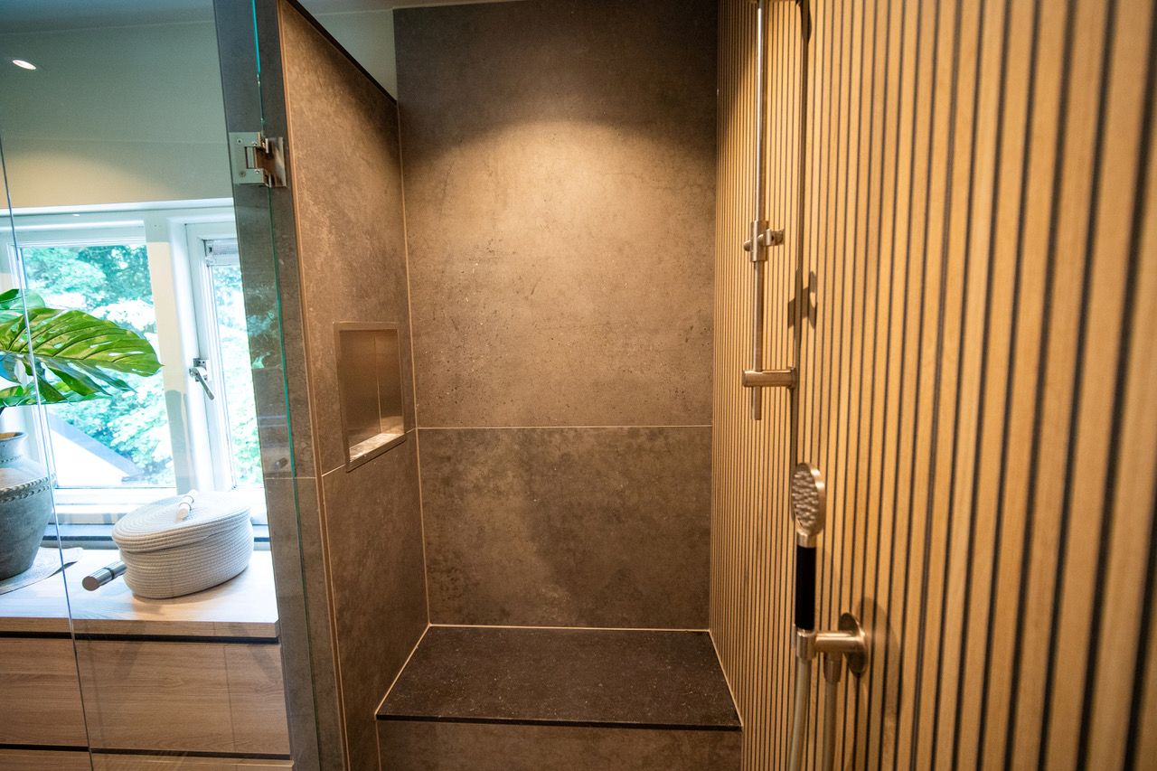 douche met bankje