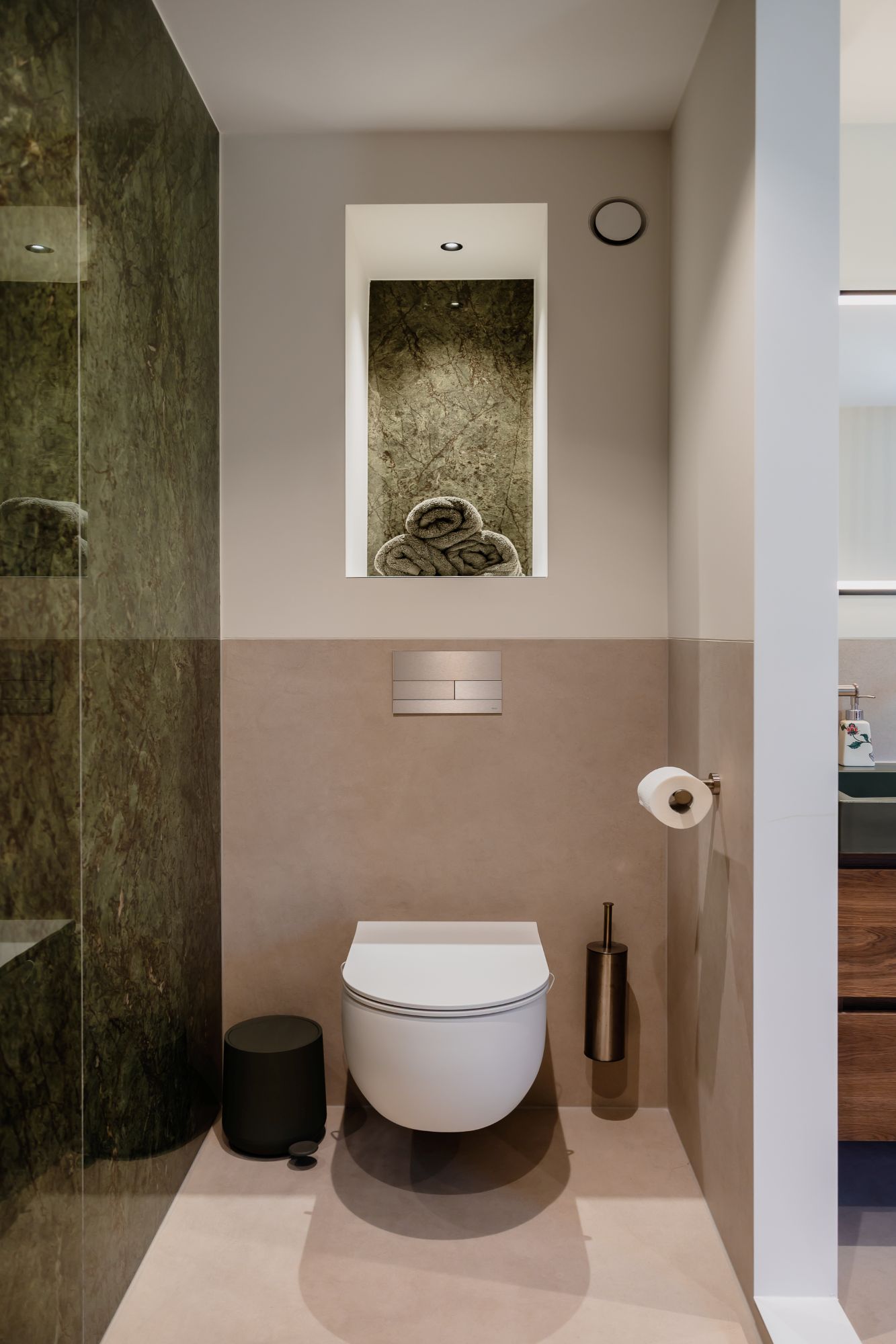 toilet