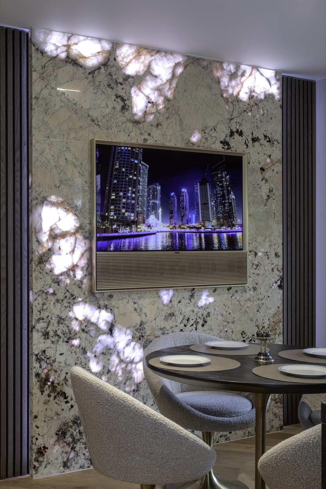 design wand met beeldscherm