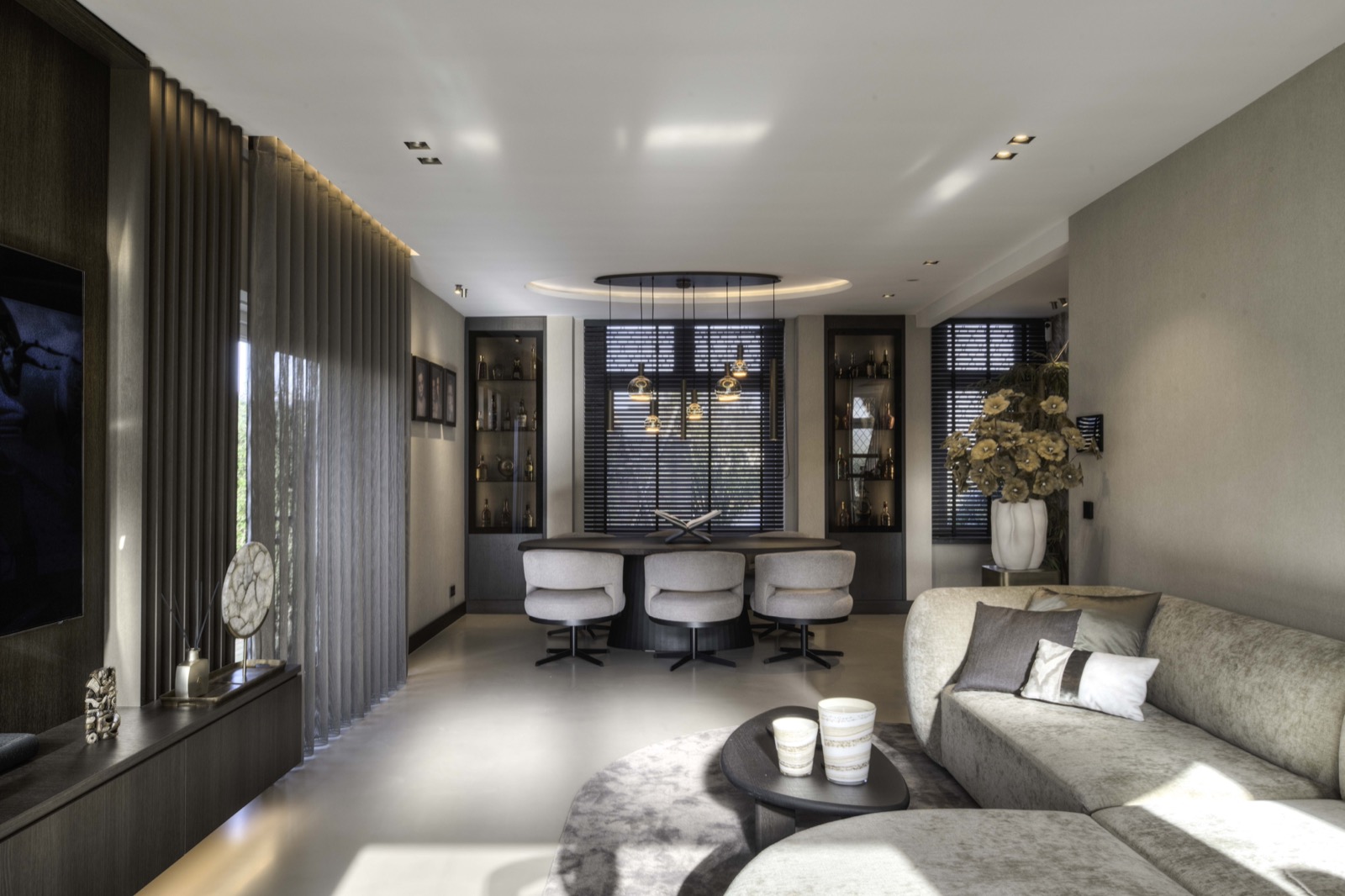 interieur woonkamer met luxe meubels