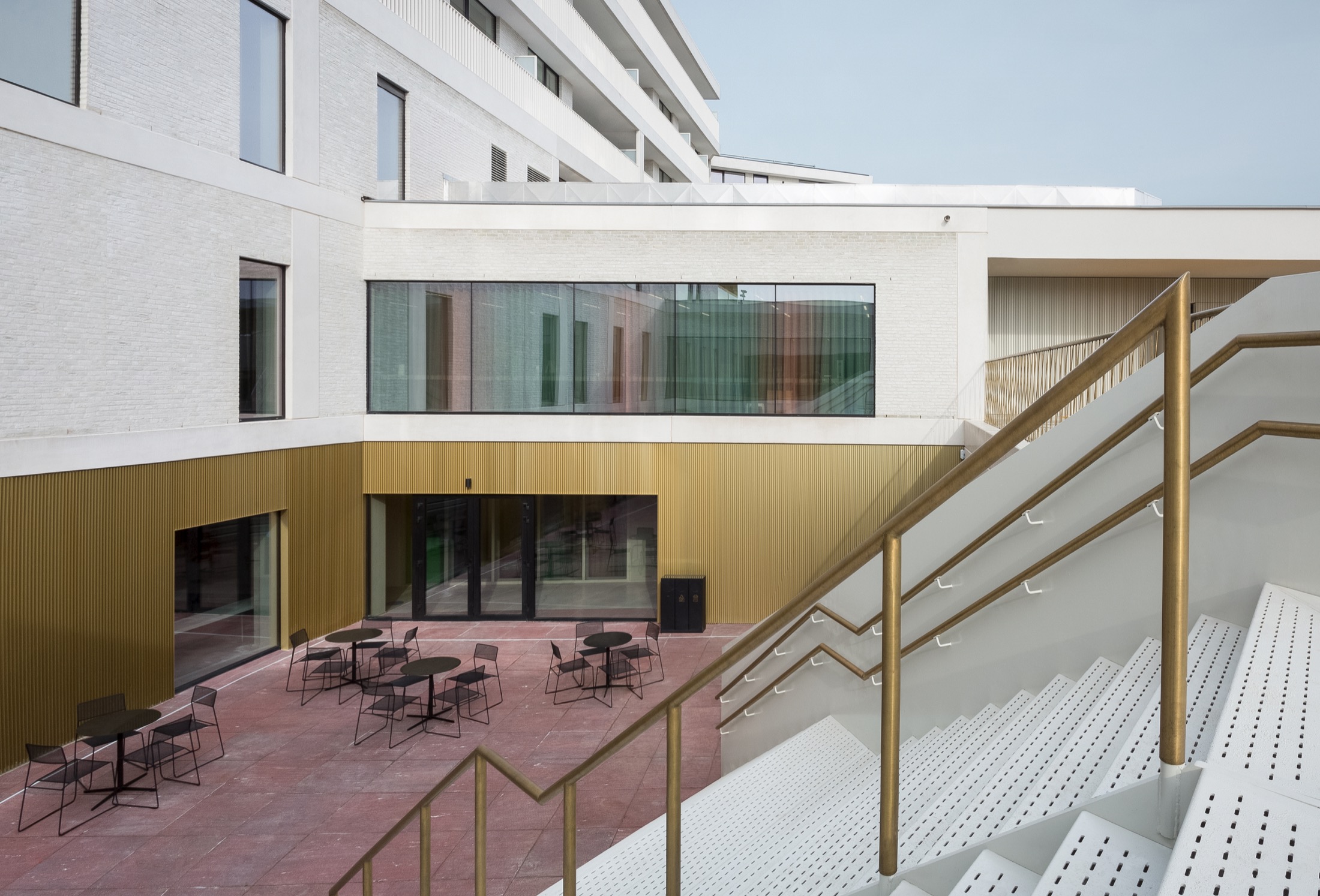 luxe bedrijfspand met buitenterras