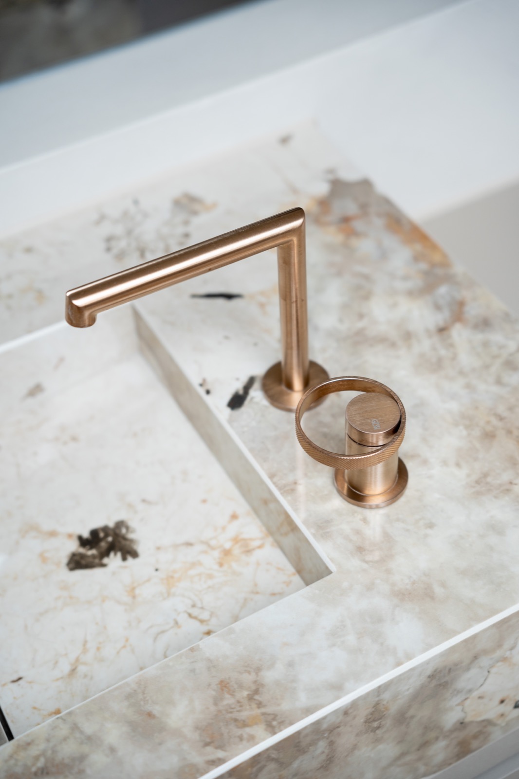 details wastafel met kraan