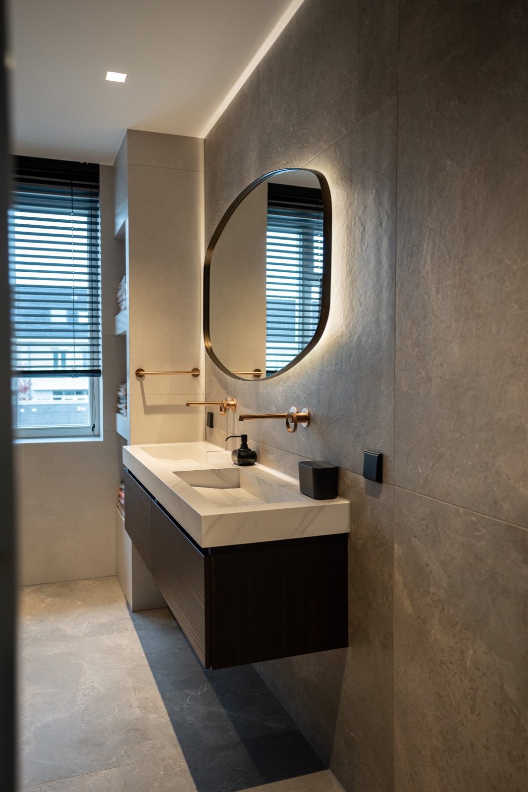 badkamer met luxe wastafel