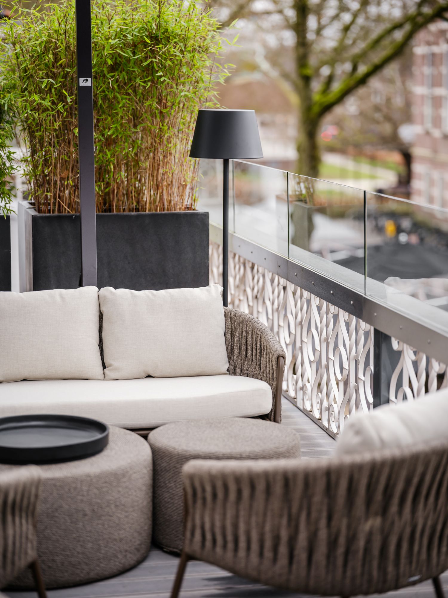 luxe lounge