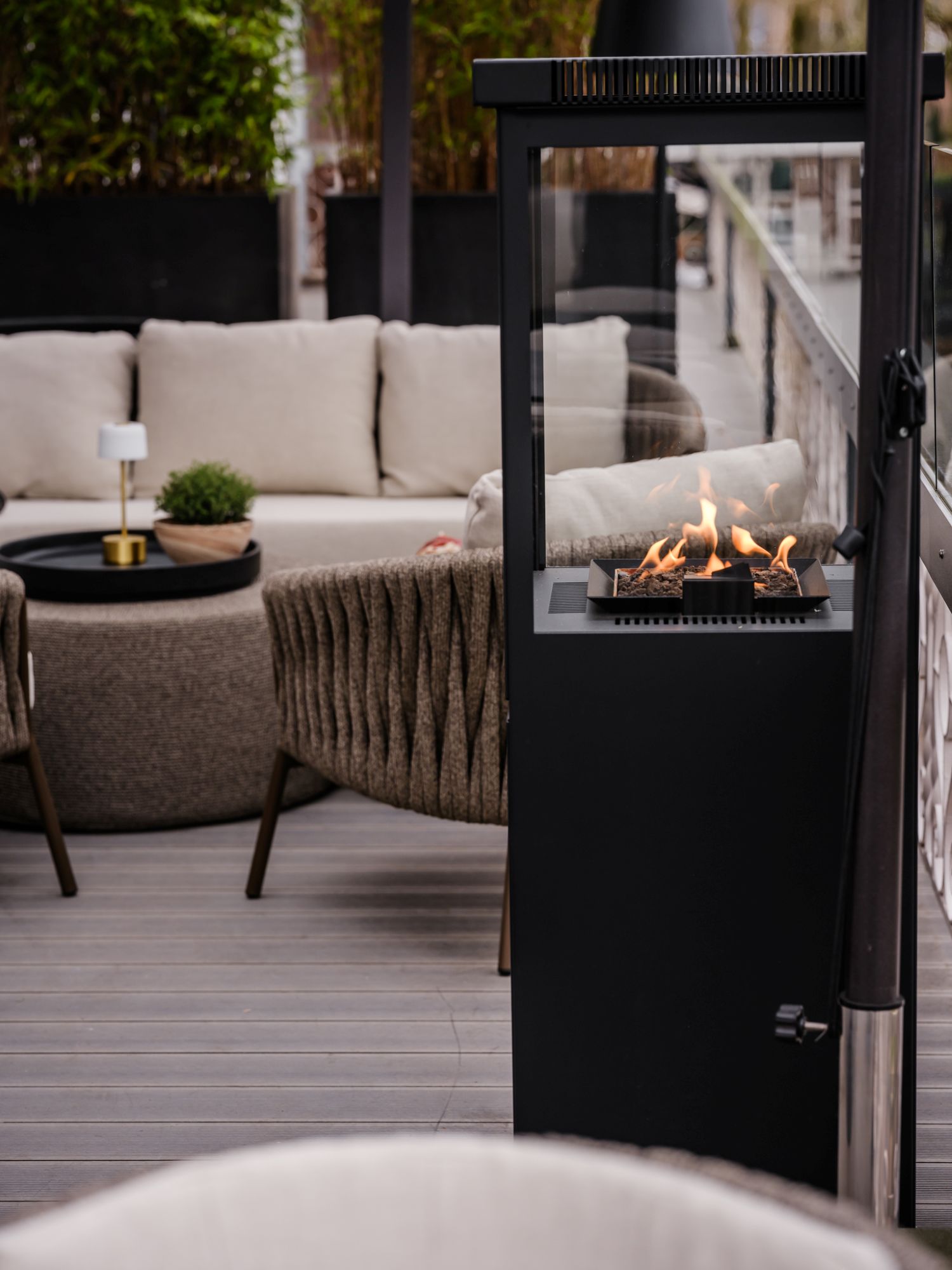 terras met haard