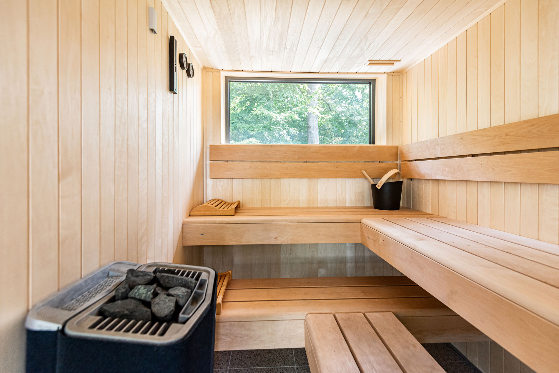 luxe sauna