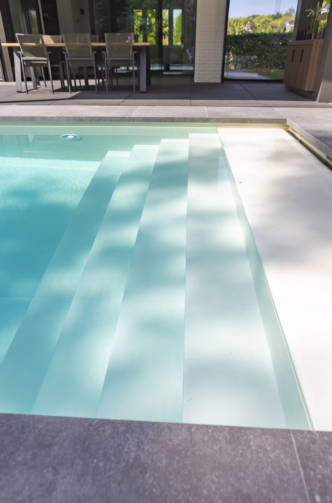 luxe zwembad buiten