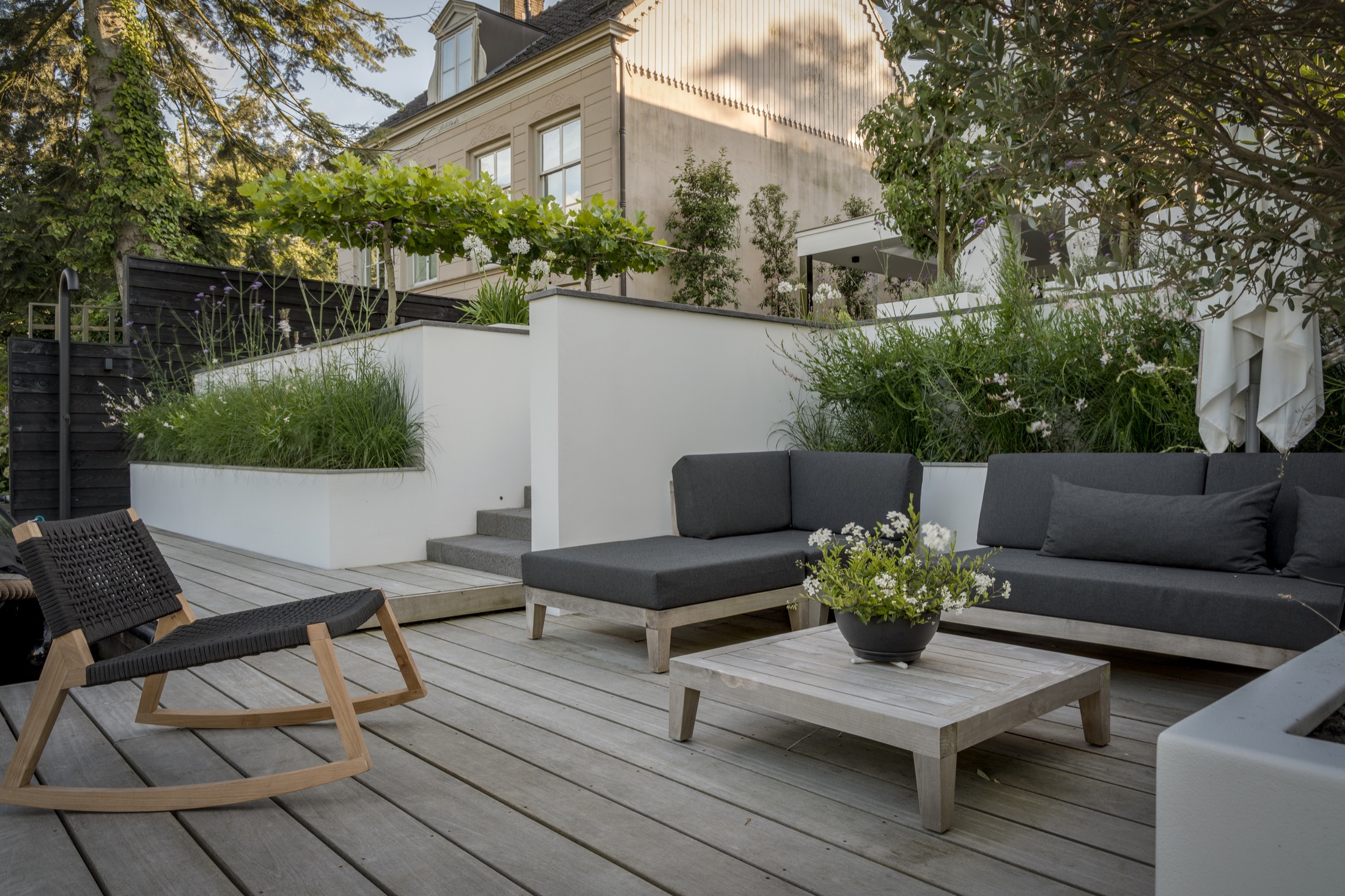 luxe tuin met terrassen