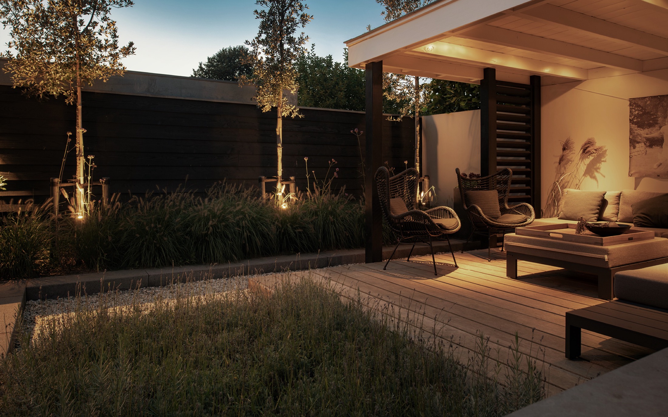 strak tuinontwerp met veranda