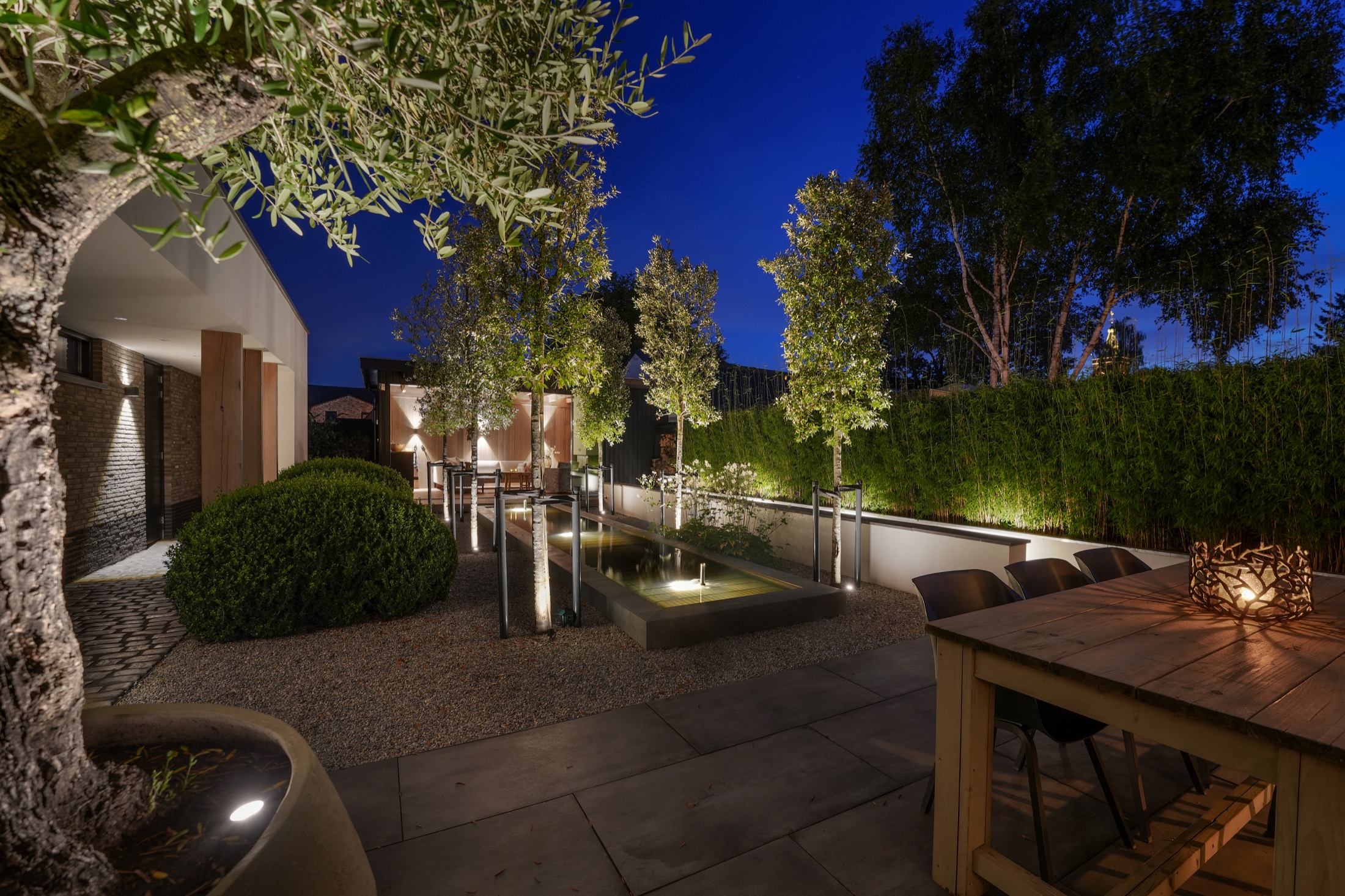 luxe buitenruimte bij villa