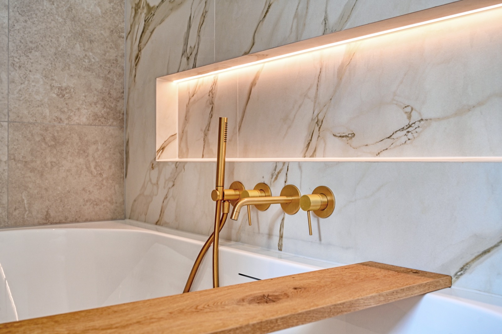 luxe bad met nis