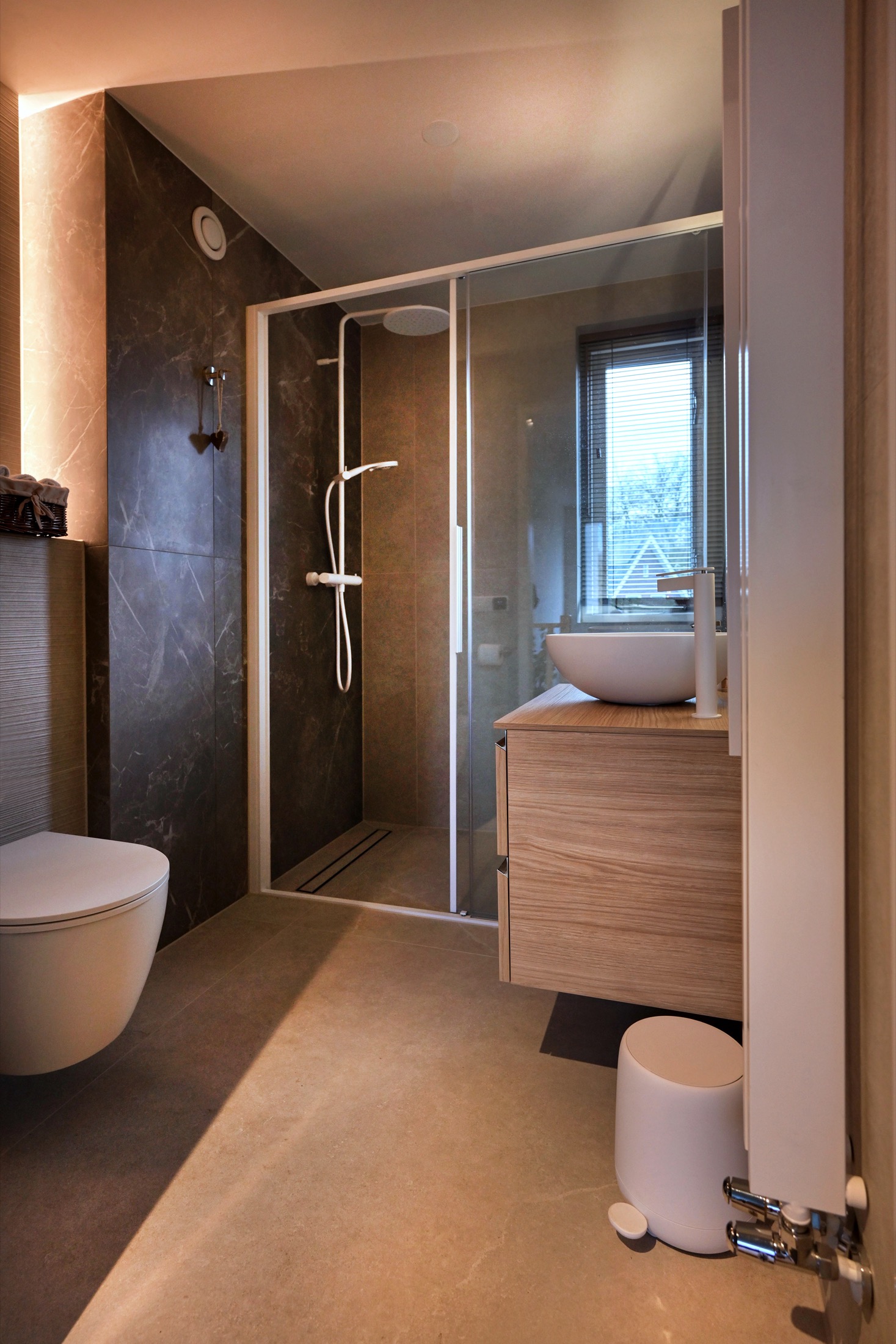luxe badkamer met douche