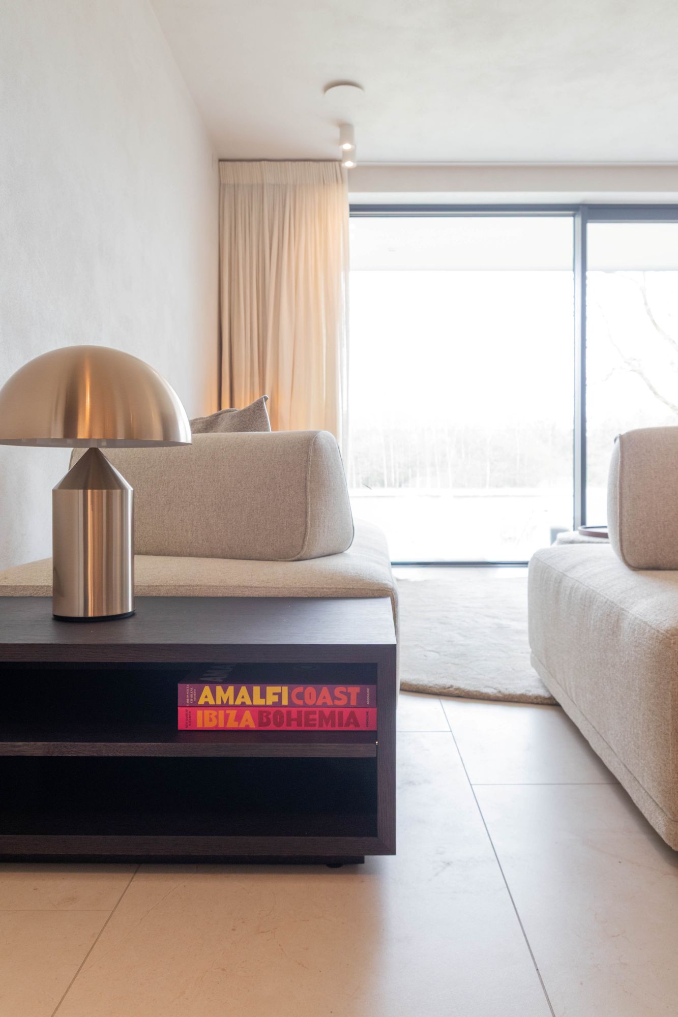 bijzettafel voor boeken