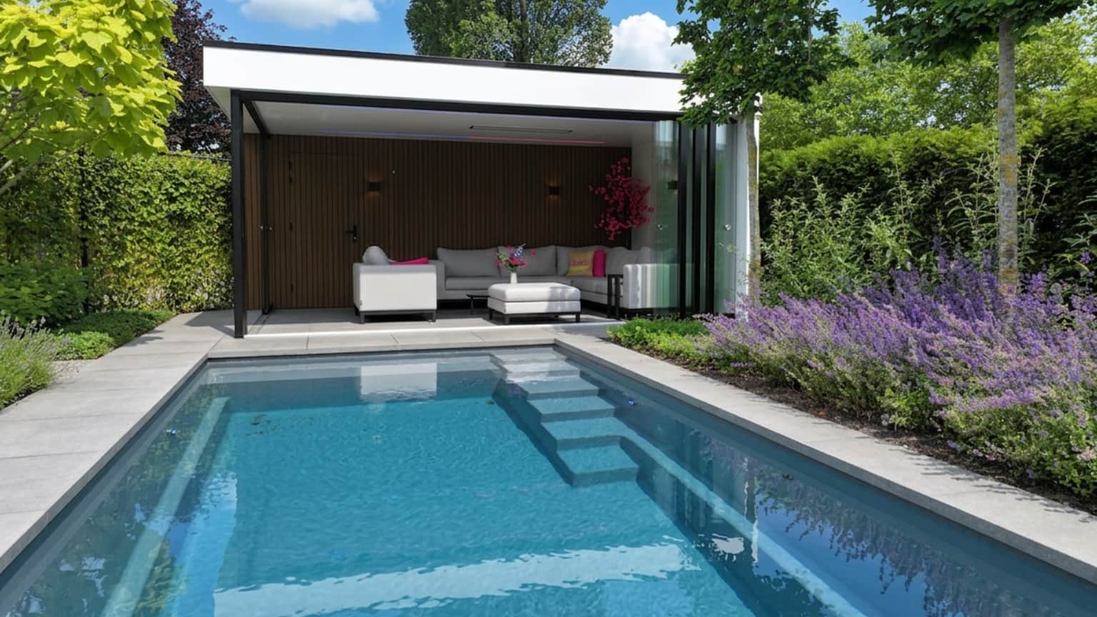 poolhouse met zwembad
