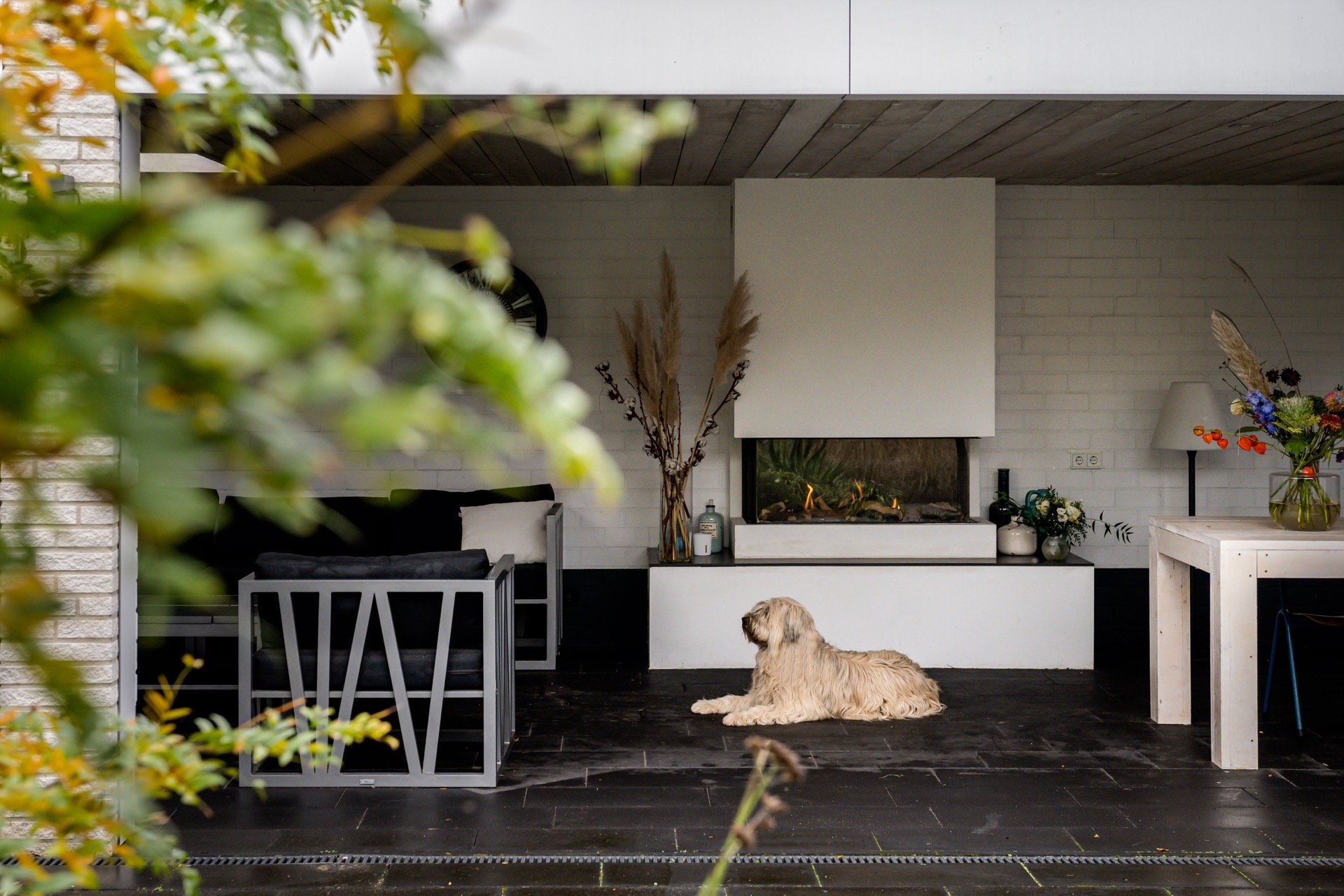 openhaard onder overkapping