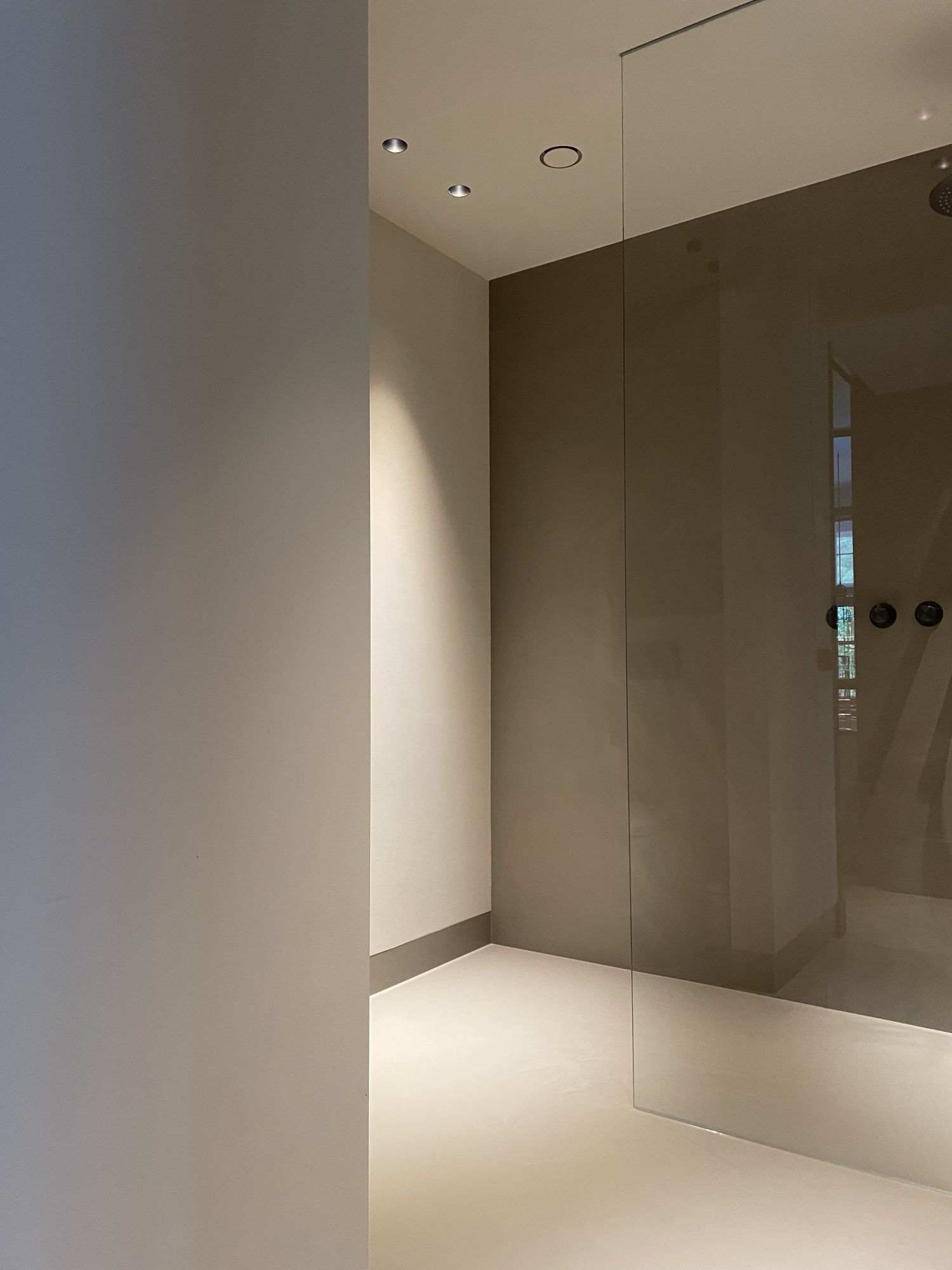 douche met glazenwand