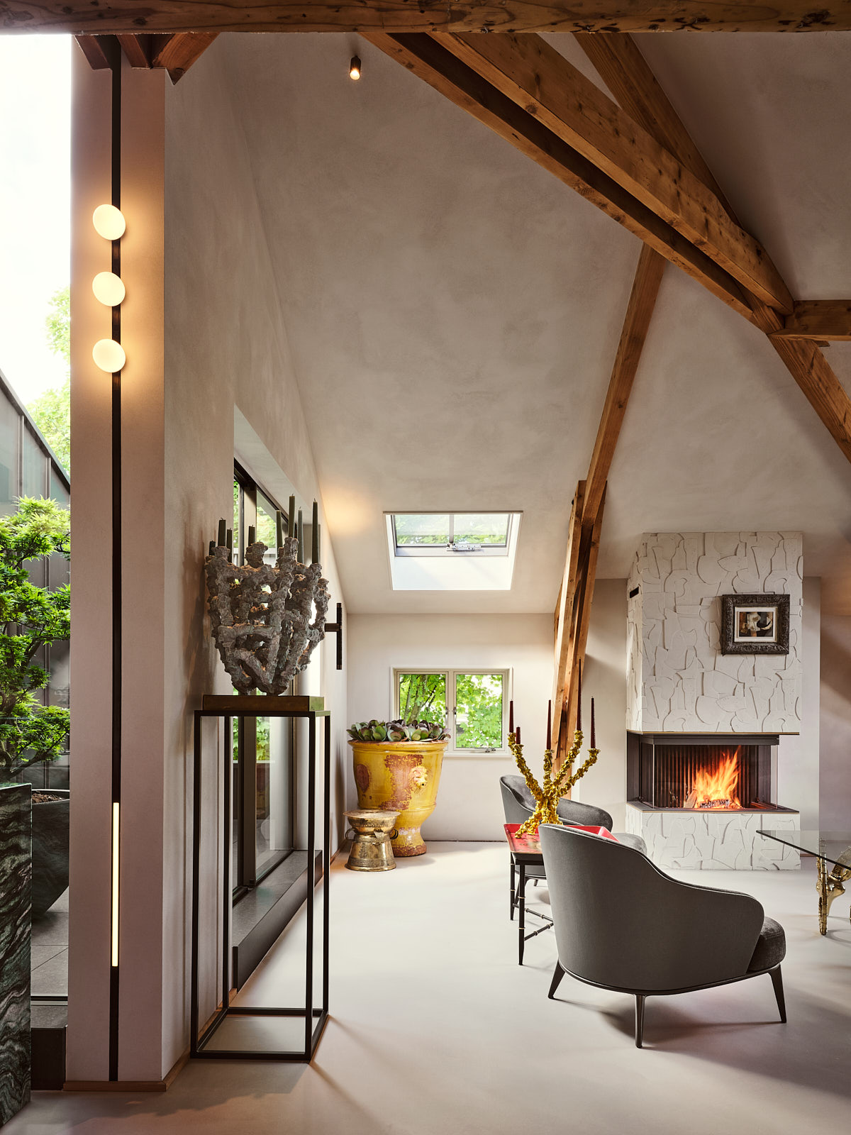 woonkamer met haard